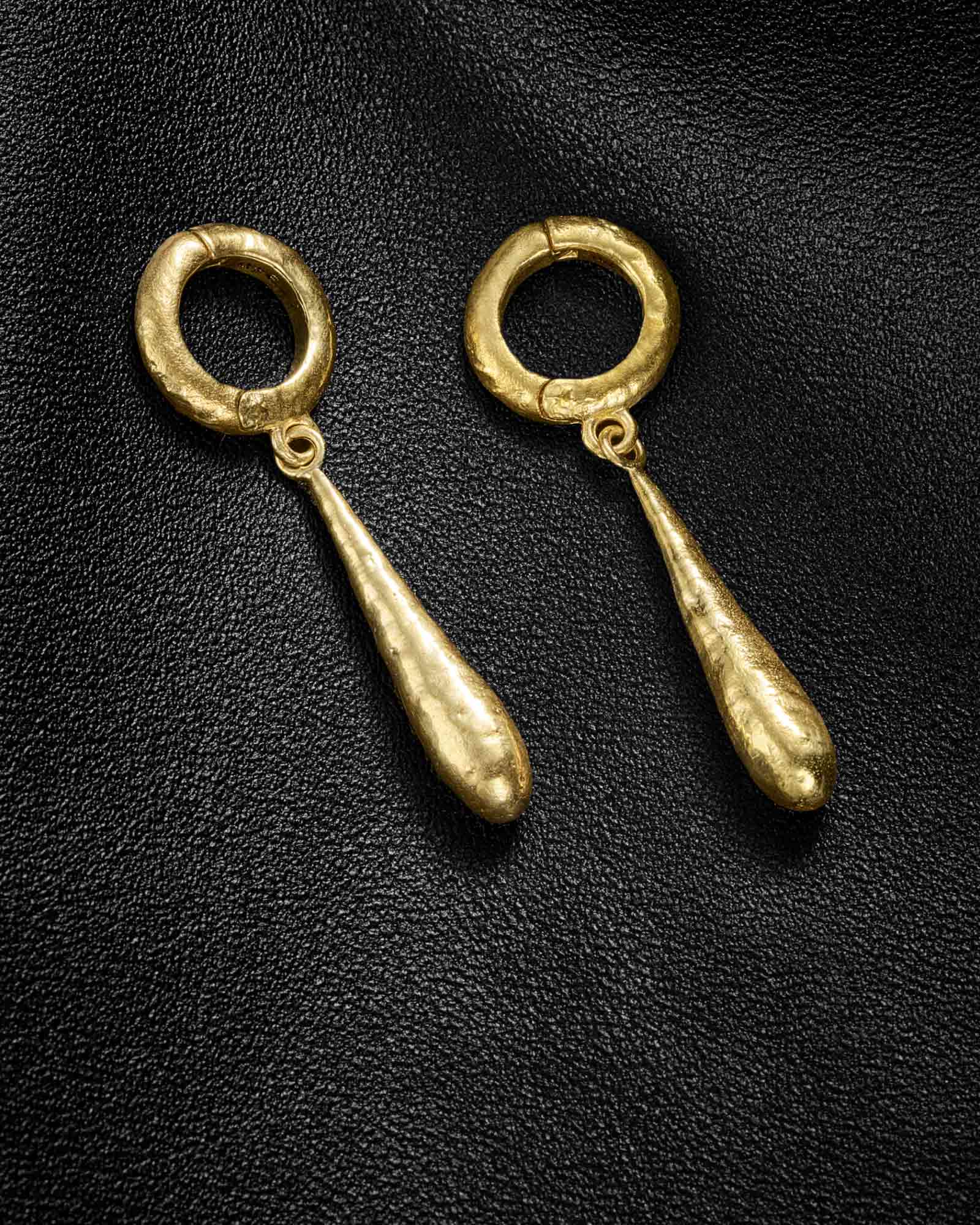 Anthracite Hangers - Image 4