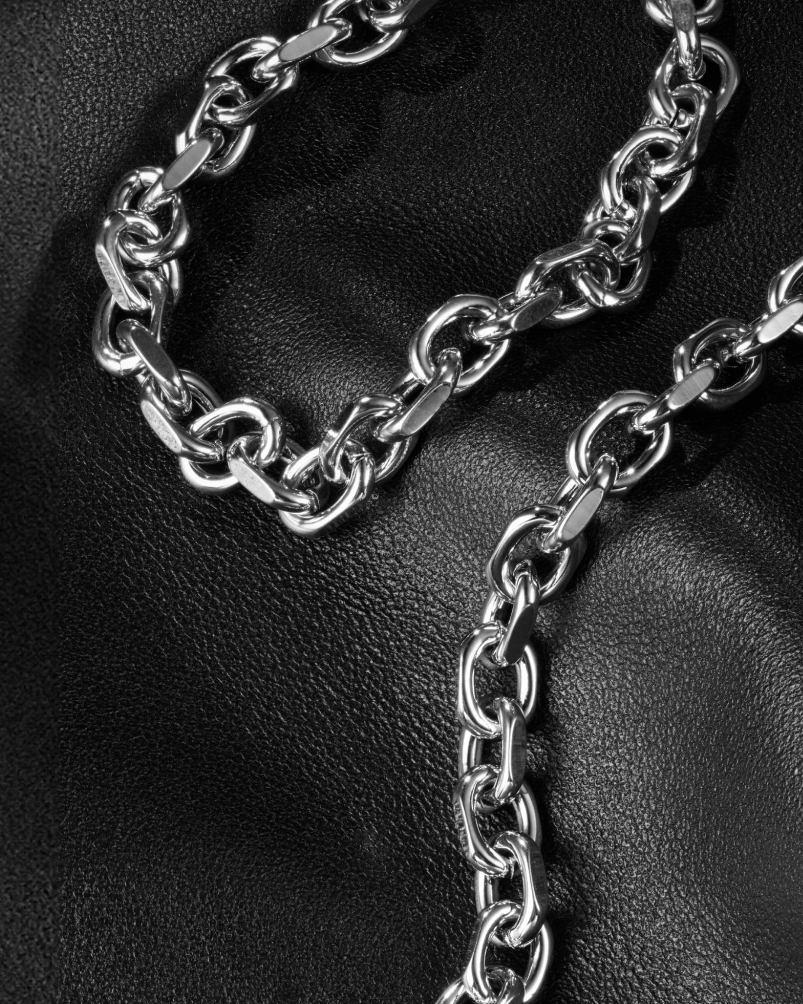 Catalyst Chain Bracelet - Image 6