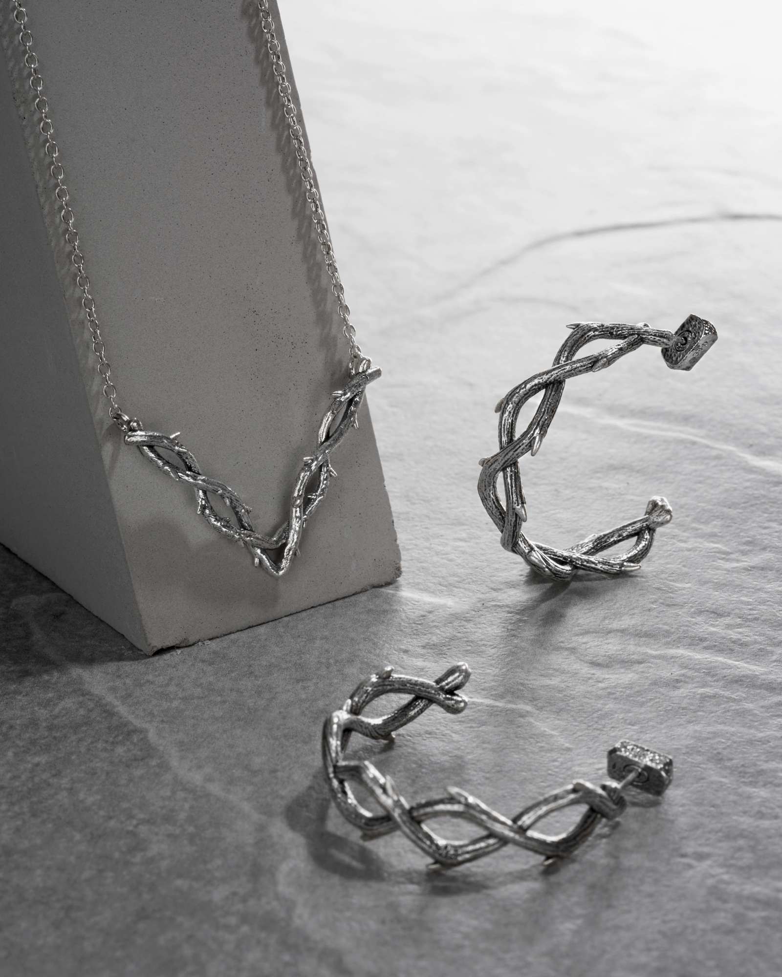 Elysian Hoop Earrings - Image 5