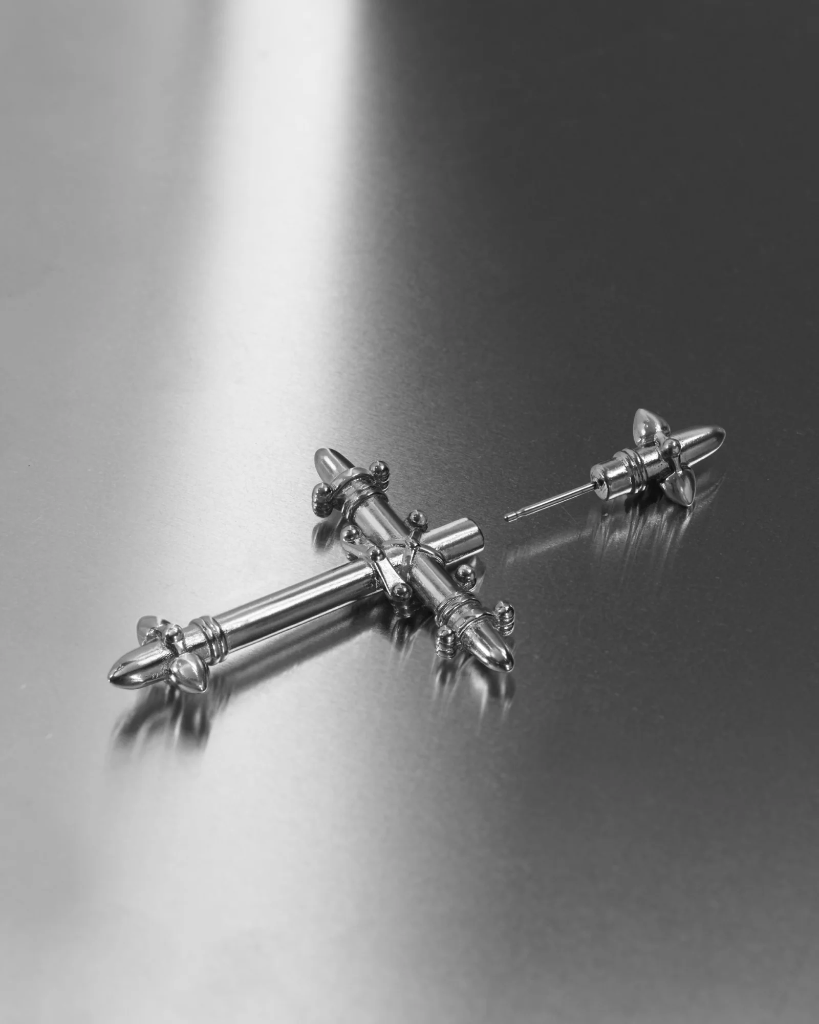 Litany Mono Earring - Image 8