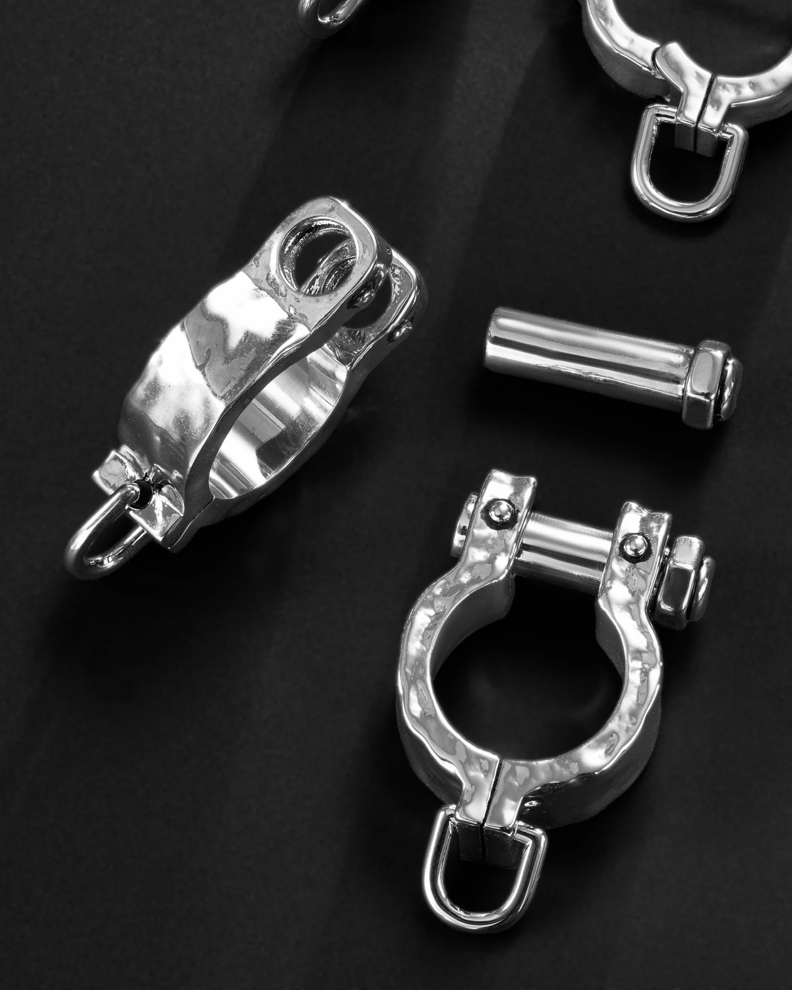 Qode Hangers - Image 10