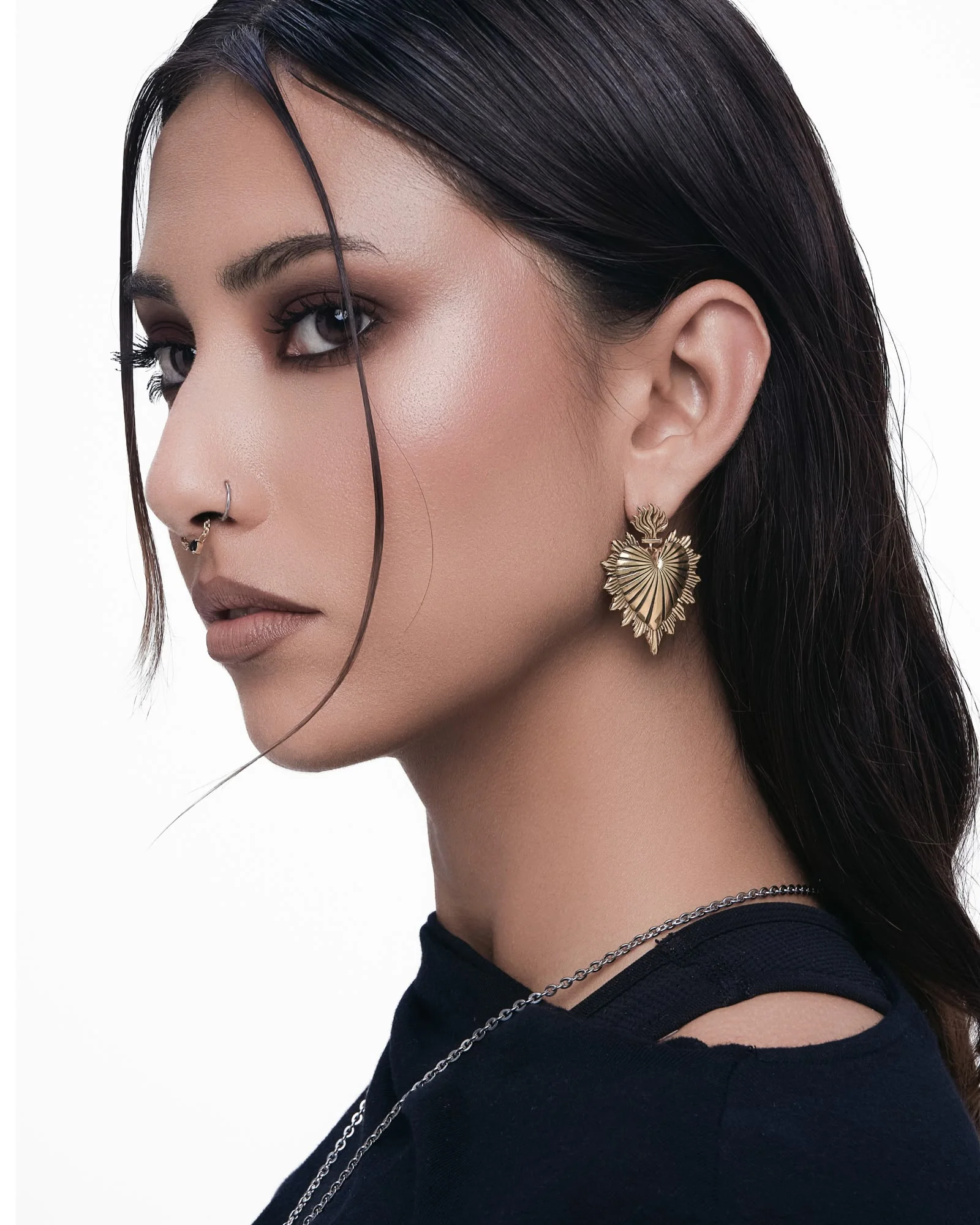 Sacred Heart Earrings - Image 4