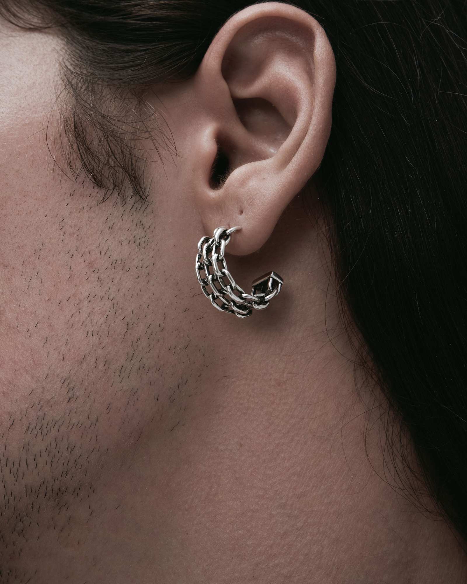 Seize Chain Earrings - Image 4