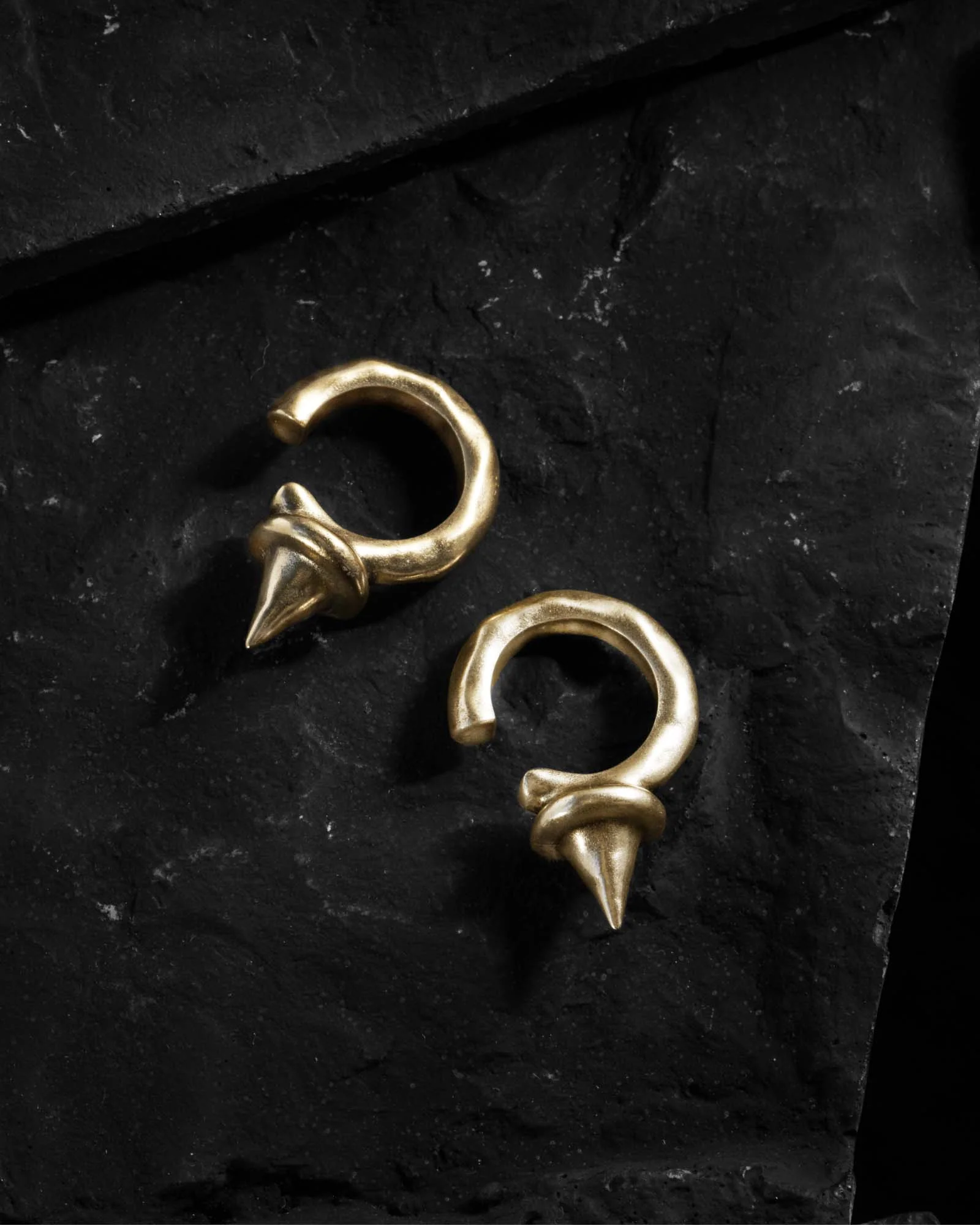 Shrine Hangers - Image 5