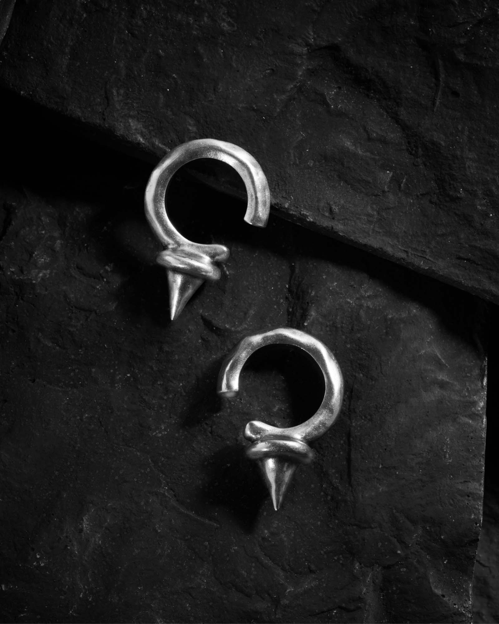 Shrine Hangers - Image 7